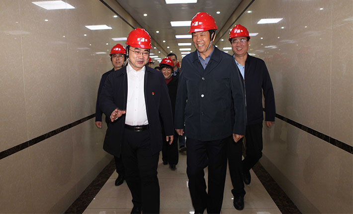 河津市委書記李曉武來(lái)集團(tuán)調(diào)研